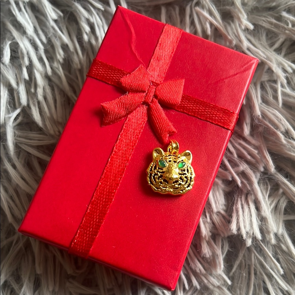Real 18k Saudi Gold Pendant